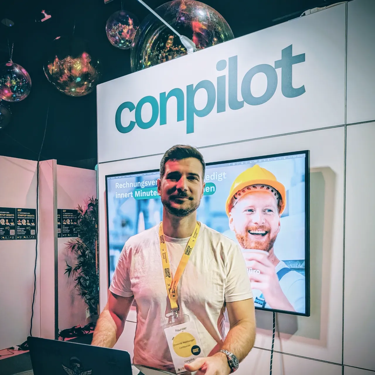 conpilot am eigenen Stand bei den Startup Nights